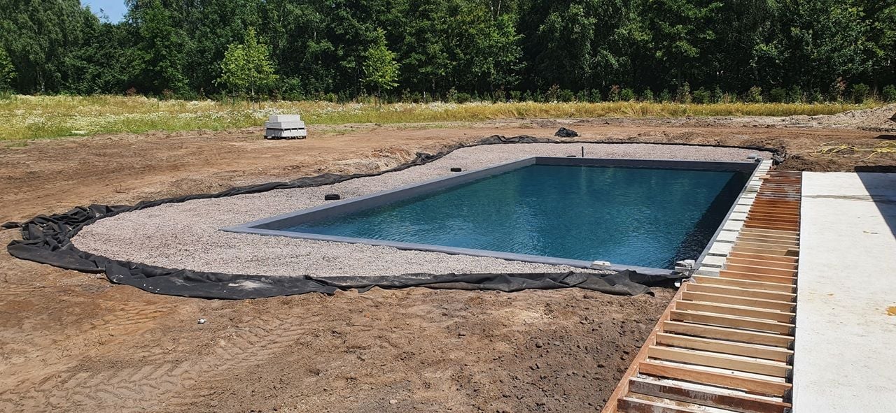 Construction d'un étang de baignade